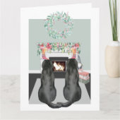 Kerstmis twee zwarte labrador Honden Fireplace Sce Kaart (Voorkant)