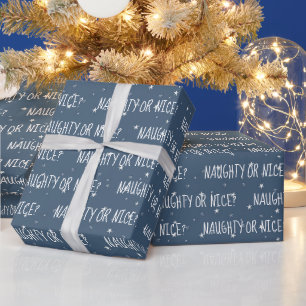 kerstNAUGHTY- OF NICE-tekst op sterren Cadeaupapier