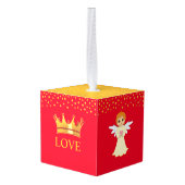 Kerstschatje op rood en goud kubus ornament (Achter hoekig)