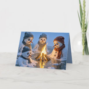 Kerstsneeuwmannen smelten rond een kampvuur kaart