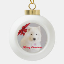 kerstversiering met Samoyed; keramische bal