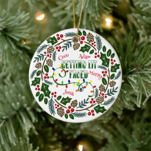 Kerstversieringen, Kerstkrans die aangestoken word Keramisch Ornament