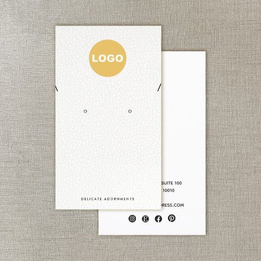 Ketting met wit leder toevoegen Logo Visitekaartje
