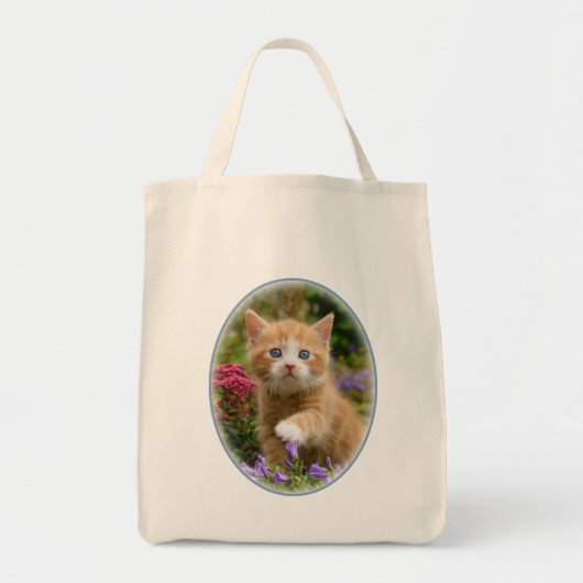Keukenginger kitten in een tuin tote bag (Voorkant)