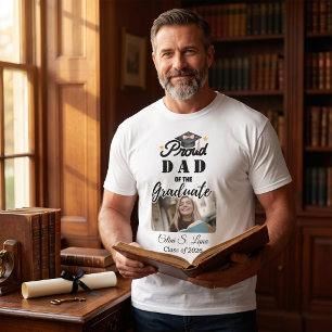 Keurige Varsity Zwart & Wit Trots Papa Afgestudeer T-shirt