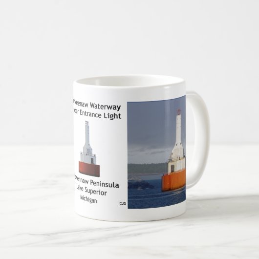 Keweenaw Waterway Upper Entrée Light 2023 mug (Devant droit)