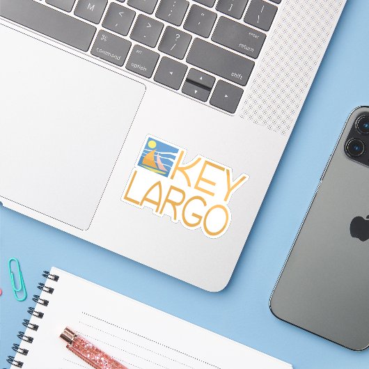 Key Largo typografisch ontwerp met boot Sticker (Laptop met iPhone)