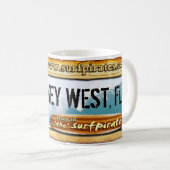 Key West surfent la tasse de magasin (Devant droit)