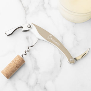 Khaki gestileerde bruiloft Groomsman naam Kurkentrekker