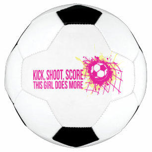 Kick shoot score cette fille fait plus de soccer