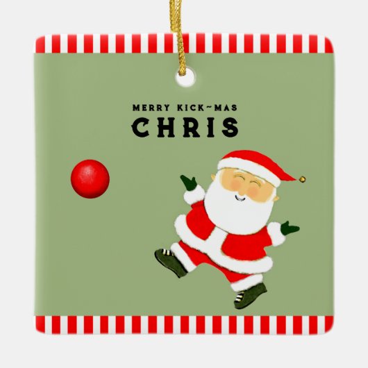 Kickball Player Holiday Cadeft Keramisch Ornament (Voorkant)