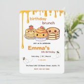Kids Birthday Brunch Invitation | Cute Party Invit (Debout devant)