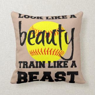 KIJK ALS EEN BEAUTY TRAIN ZOALS EEN SOFTBALL BEAST KUSSEN