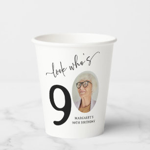 Kijk eens wie 90 is! Moderne foto 90ste verjaardag Papieren Bekers