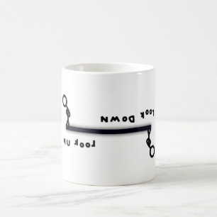 Kijk naar boven of kijk naar beneden (& de mannen  koffiemok