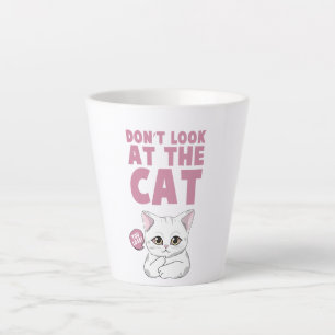 Kijk niet naar de kat - grappige witte kat latte mok