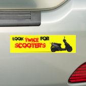Kijk tweemaal naar scooters bumpersticker (Op auto)