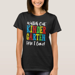Kijk uit naar de kleuterschool. Ik kom terug naar T-shirt