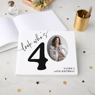 Kijk wie 40 is! Modern foto 40e verjaardag Gastenboek