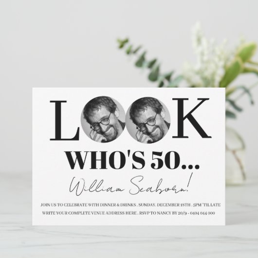 Kijk wie 50 is, 50ste verjaardagsuitnodiging met f kaart (Staand voorkant)