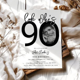 Kijk wie er 90 is Foto 90e verjaardagsuitnodigin Kaart