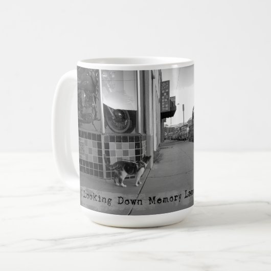 Kijkend naar beneden memory lane cat mok (Voorkant links)