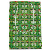 Kikker met de naam Clover Medium Cadeauzakje (Voorkant)