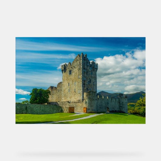 Killarney's Ancient Stronghold: Ross Castle Acryl Bord (Voorkant)