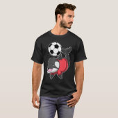 Killerwhale als voetbalspeler met Voetbal T-shirt (Voorkant volledig)