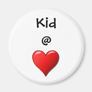 Kind bij hart magneet