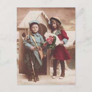 Kind Boy Soldier en Little Girl  Briefkaart