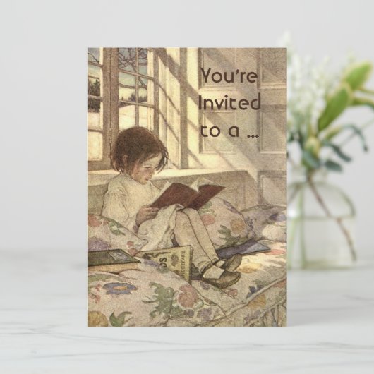 Kind dat een Uitnodiging van het Afstuderen van h (Staand voorkant)