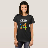 Kind Deze kleine bouwer is 4 bouwstenen bloem T-shirt (Voorkant volledig)
