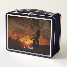 Kind in bandensvleugelbak