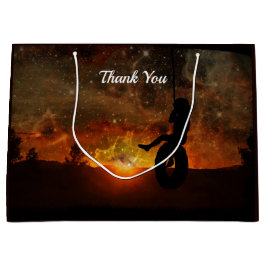 Kind in Tire Swing Cadetas Groot Cadeauzakje