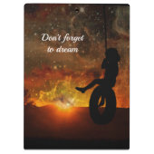 Kind in Tyre Swing Klembord (Achterkant)