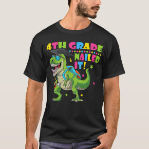 KINDER 4e klas genageld het dinosaurus Afstuderen T-shirt