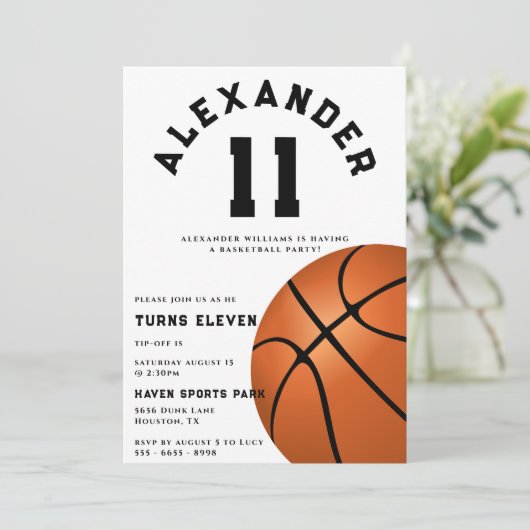 Kinder basketbal verjaardagsfeestje kaart (Staand voorkant)