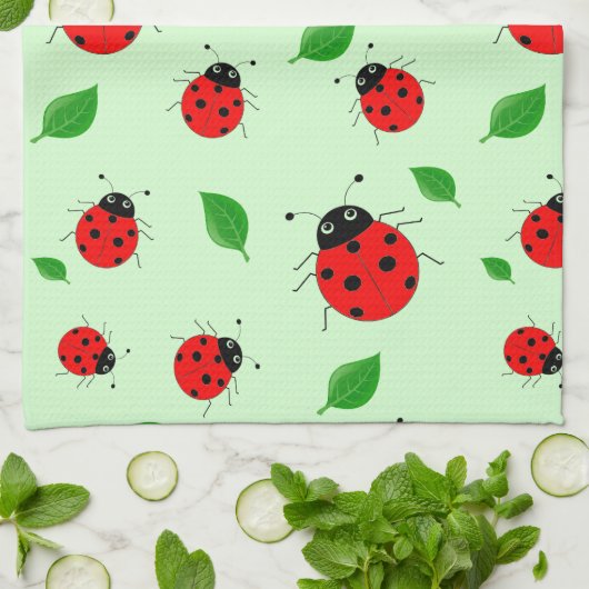 Kinder Cute Red ladybug en groen verlof op verloop Theedoek (Gevouwen)