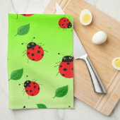 Kinder Cute Red ladybug en groen verlof op verloop Theedoek (Quarter Fold)