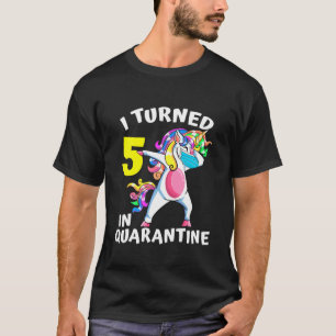 Kinder ik heb 5 in Quarantine Dabbing Unicorn 5th T-shirt