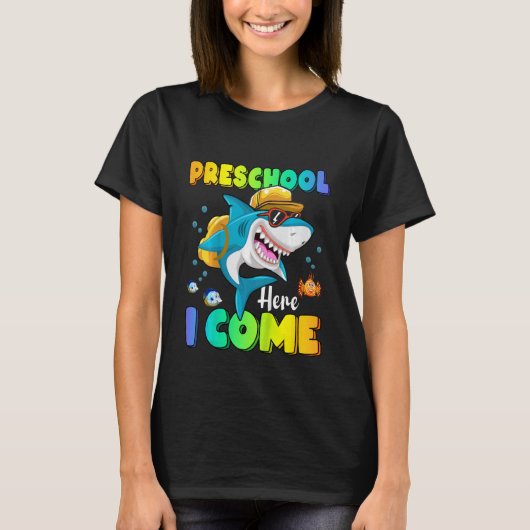 Kinder kleuterschool Hier kom ik haai rugzak terug T-shirt (Voorkant)
