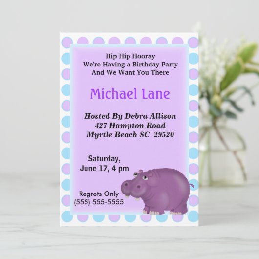 Kinder Paarse Hippo Verjaardagsuitnodiging Kaart (Staand voorkant)