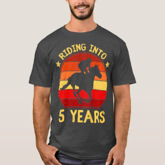 Kinder Riding in 5 jaar paardengeschenk 5 jaar T-shirt