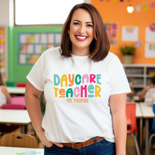 Kinderdagverblijf Leraar Leuk Kleurrijke Tekst Aan T-shirt