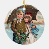 Kinderen die door de sneeuw lopen keramisch ornament (Achterkant)