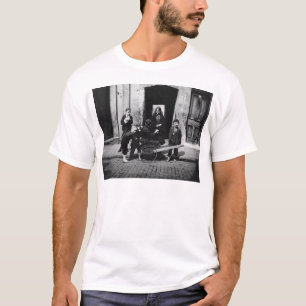 Kinderen in een Londense sloppenwijk T-shirt