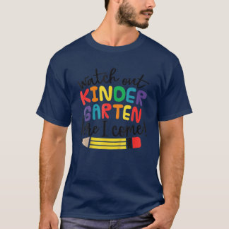 Kinderen kijken naar Kindergarten hier kom ik meis T-shirt