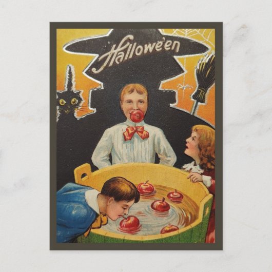 Kinderen met Apple Bobbing -  Halloween Briefkaart (Voorkant)