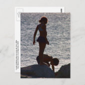 Kinderen spelen langs de rotsen, Divi SXM Briefkaart (Voorkant / Achterkant)